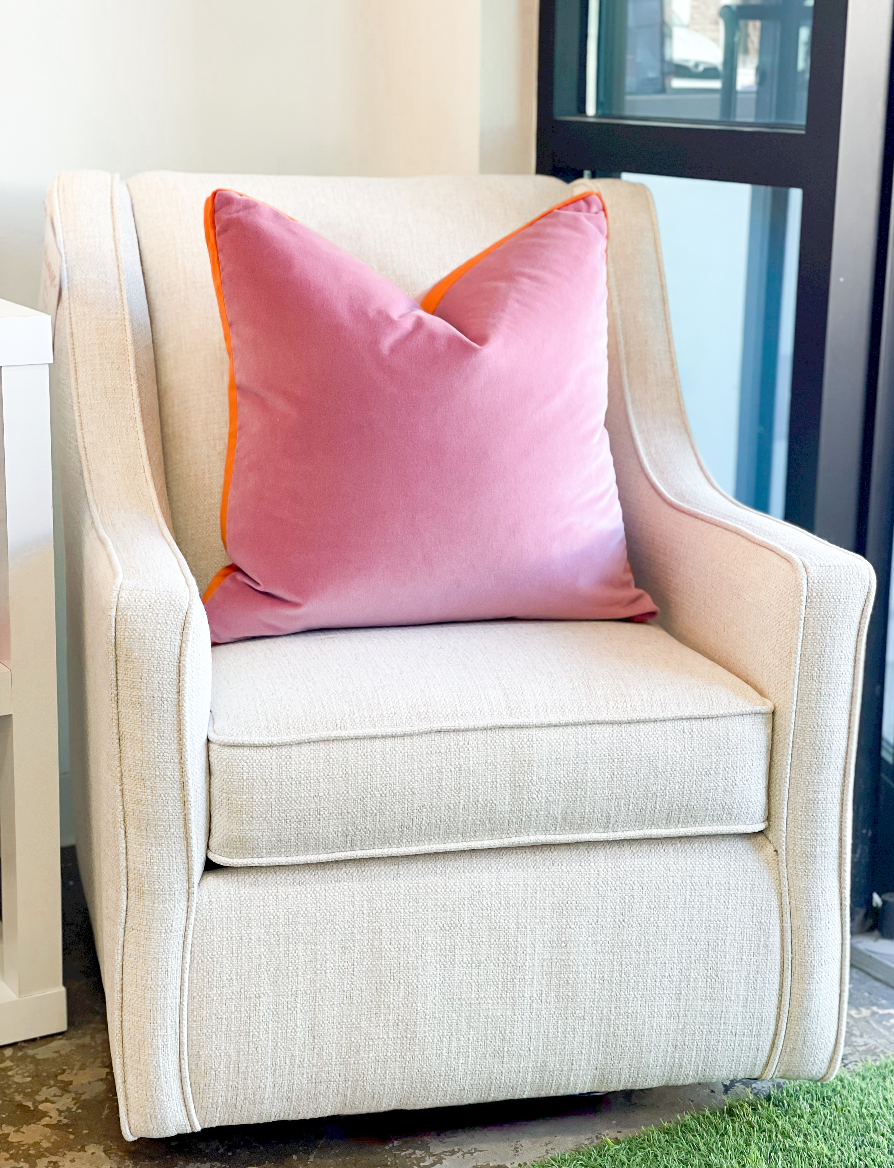 SWIVEL CHAIRS