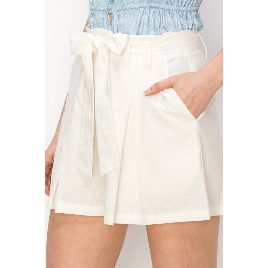 Pleated Belted Short