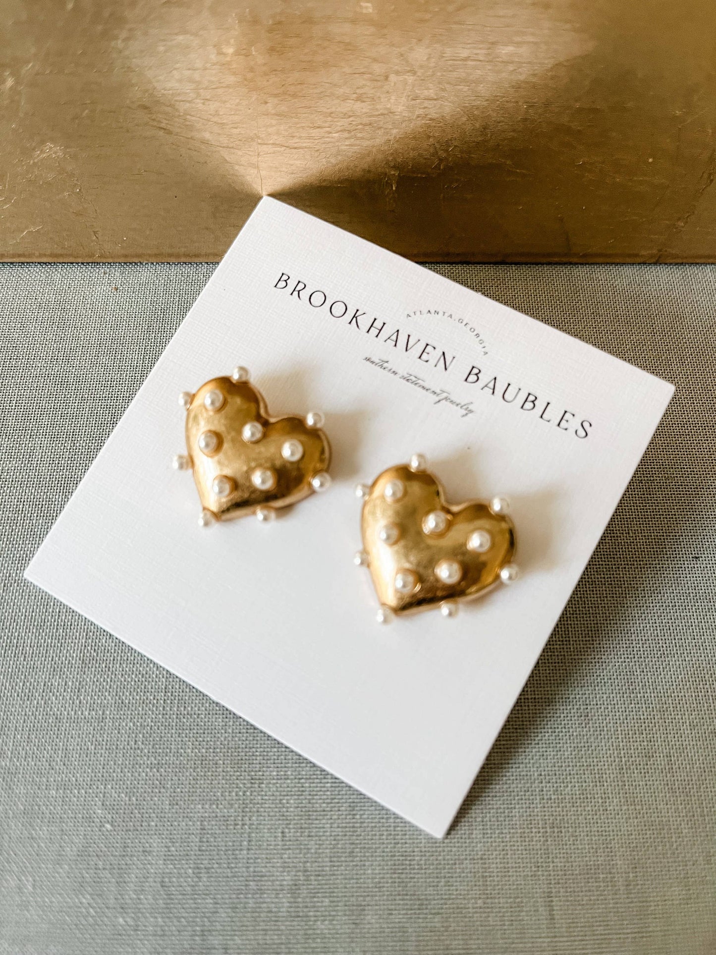 Matte Gold/Pearl Stud Earring