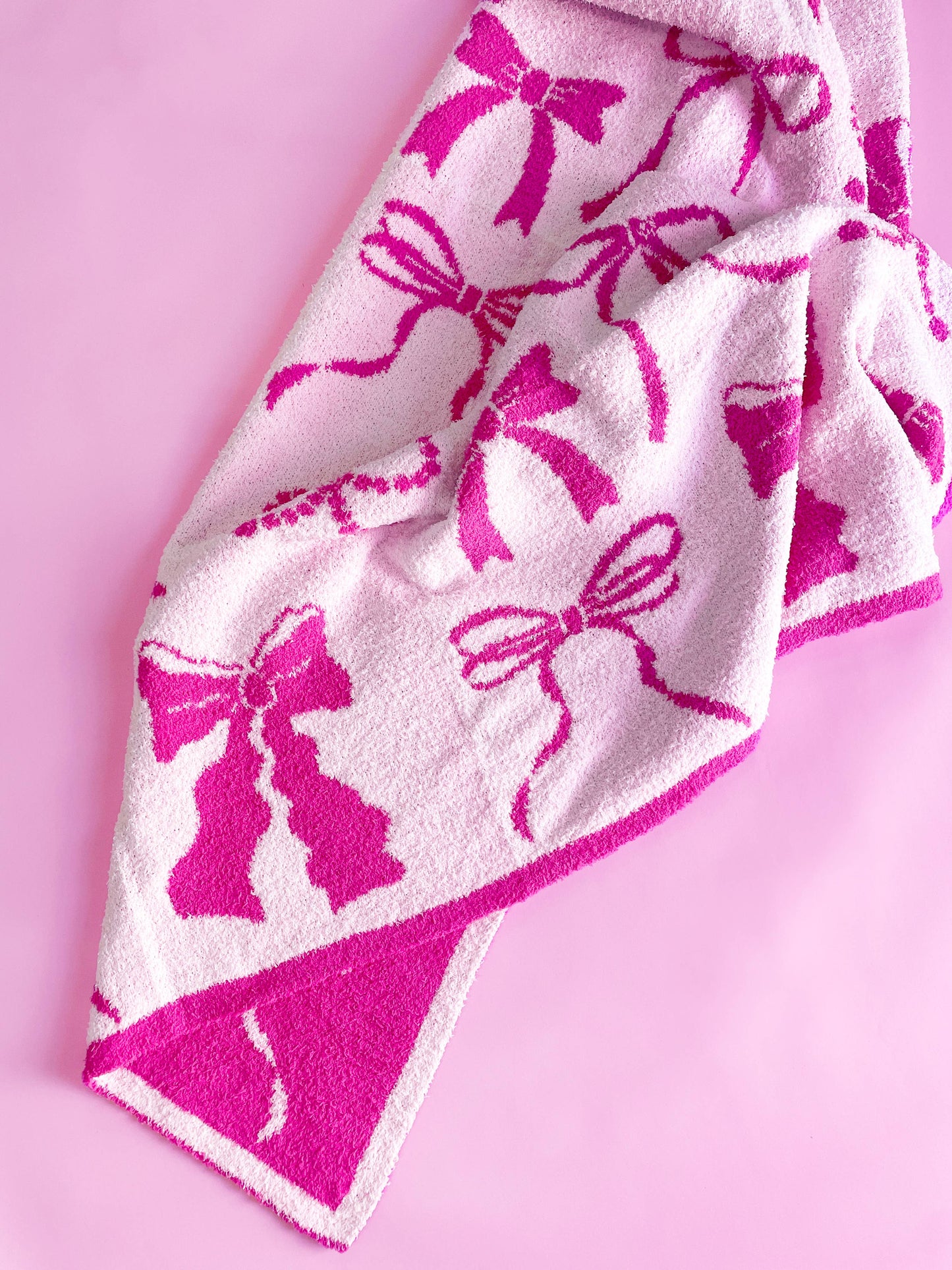 Cozy Pink Bow Throw Blanket