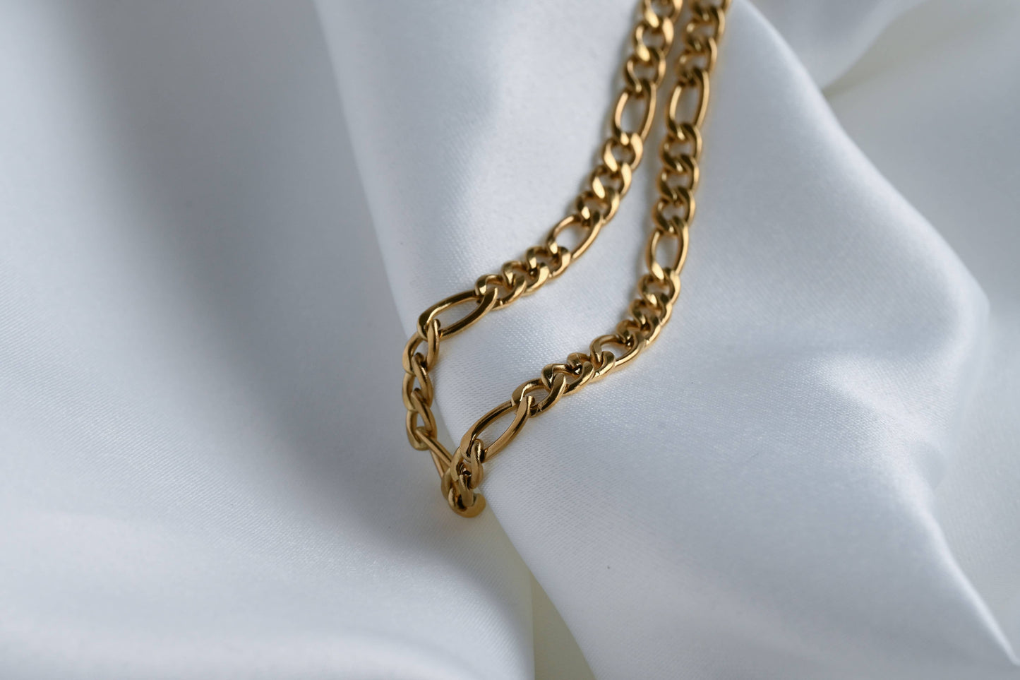 Bold 18k Gold Bracelets - Waterproof Thick Chain Bracelets: Curb (5 mm)