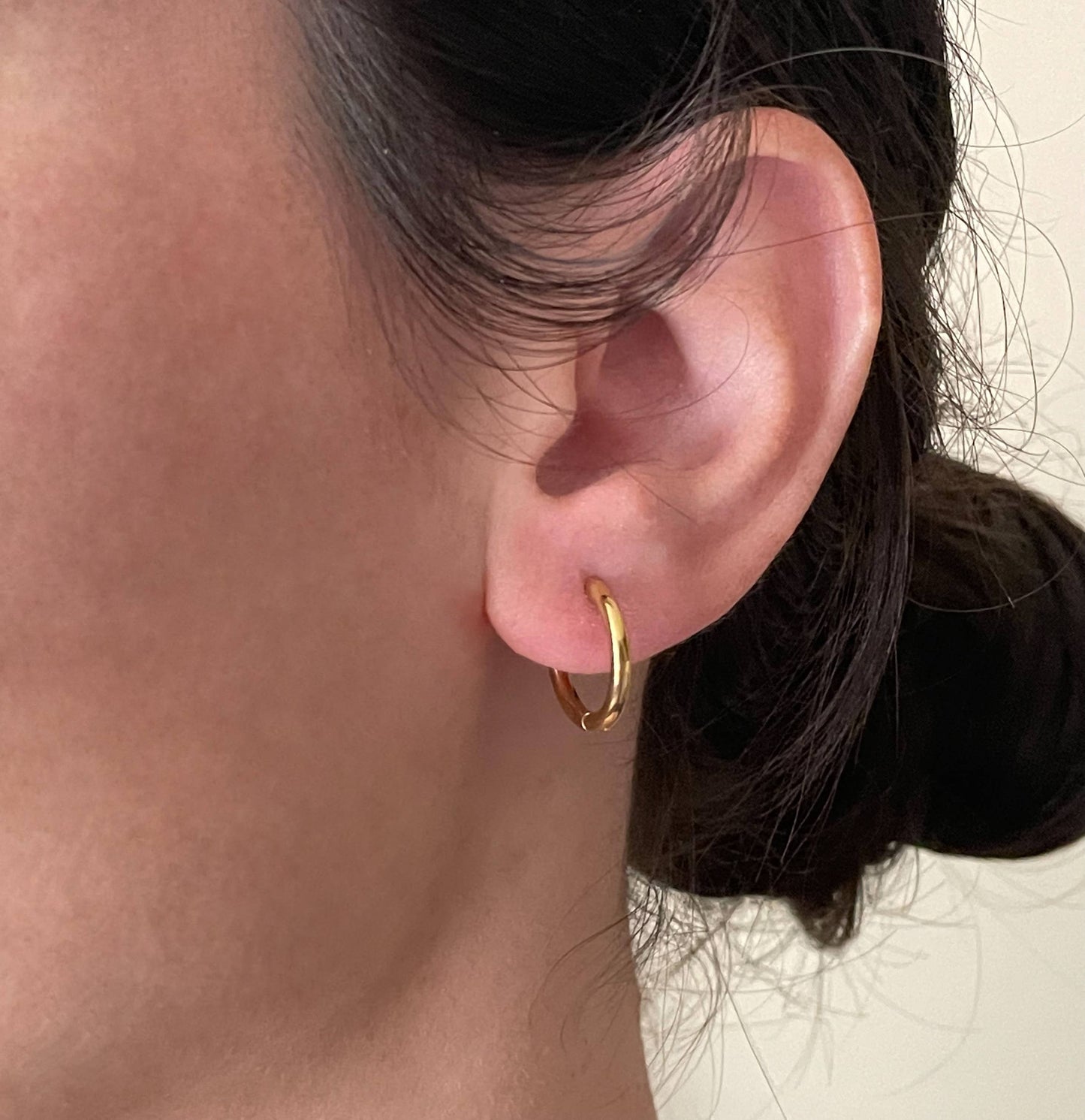 Thin Gold Hoops - Gold Huggie Hoop Earrings Minimalist 0334: 16 MM