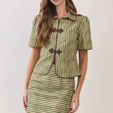 Striped Frog Closure Set